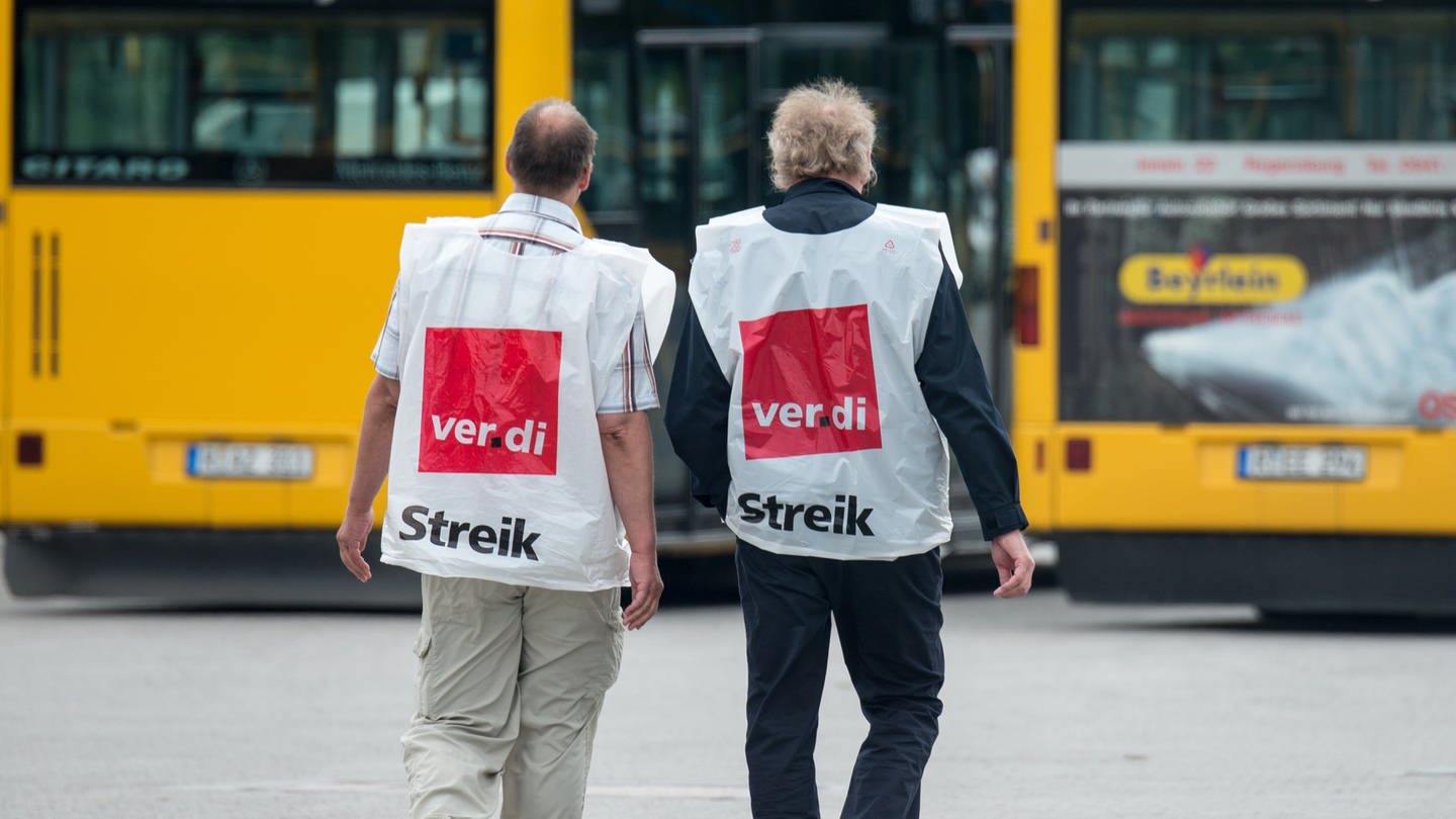 Die Busfahrer und -fahrerinnen in privaten Busbetrieben in RLP streiken. (Foto: dpa Bildfunk, picture alliance / dpa | Armin Weigel)