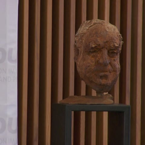 Helmut Kohl-Büste (Foto: SWR, SWR)