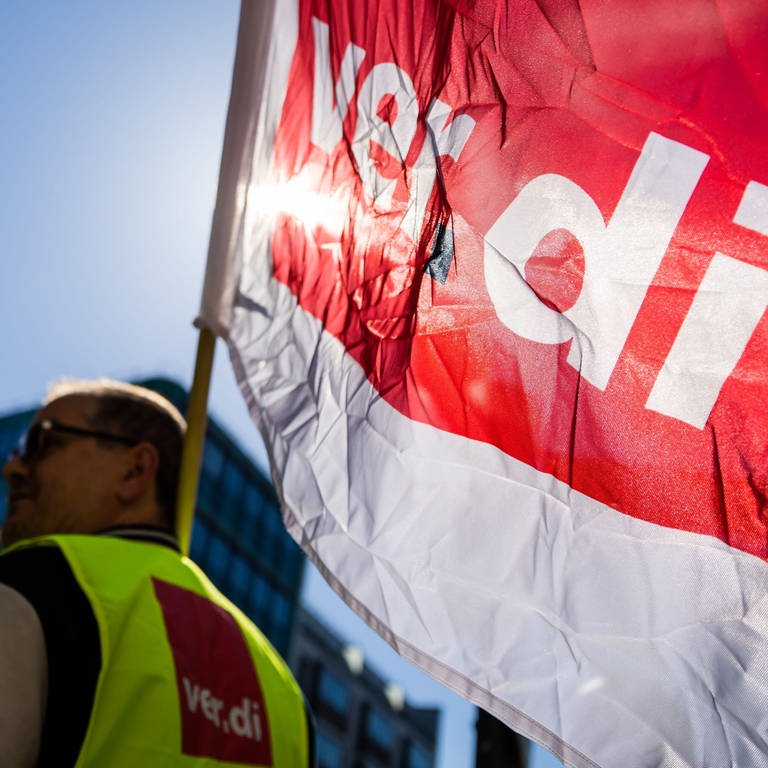 Tarifeinigung für Beschäftigte von Bund und Kommunen (Foto: dpa Bildfunk, picture alliance/dpa | Christoph Soeder)