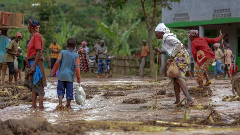 Bei schweren Überschwemmungen im rheinland-pfälzischen Partnerland Ruanda sind mindestesn 127 Menschen ums Leben gekommen.  (Foto: picture-alliance / Reportdienste, picture alliance/dpa/AP | Uncredited)