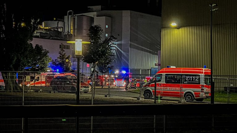 Feuerwehr-Einsatz in Mainz-Kostheim (Foto: BYC-News)