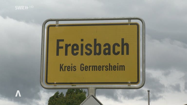 Ortsschild Freisbach (Foto: SWR, SWR)