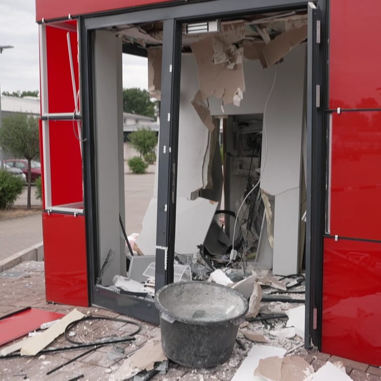 Immer mehr Geldautomaten in RLP werden gesprengt - wie hier in Herxheim (Foto: SWR)