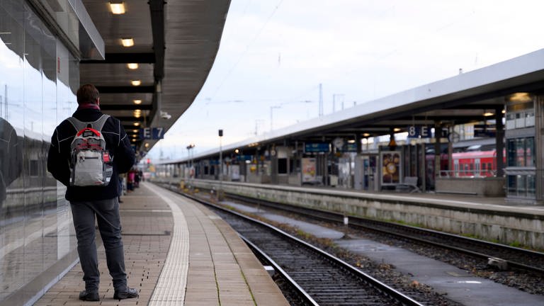 In der Westpfalz fallen viele Züge aus - der Grund: eine Reihe von Krankmeldungen beim Bahnpersonal. 