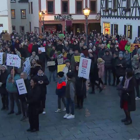 Kundgebung in Kirchheimbolanden (Foto: SWR)