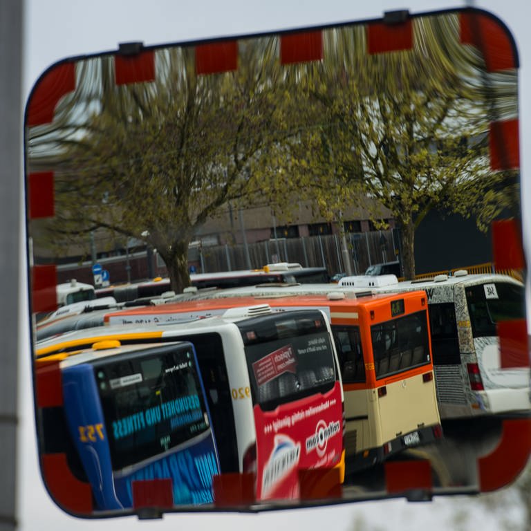 Streik im Busverkehr (Foto: dpa Bildfunk, Picture Alliance)