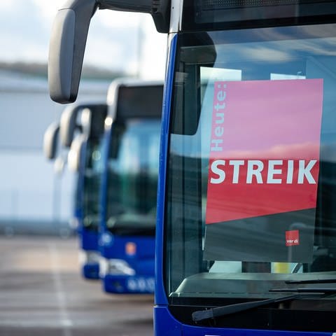 Laut ver.di kommt es ab sofort zu unangekündigten Streiks bei privaten Busunternehmen in RLP