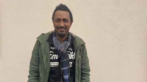 Abraham Mesgina Isak, Flüchtling aus Eritrea, der jetzt in Quirnbach lebt (Foto: SWR)