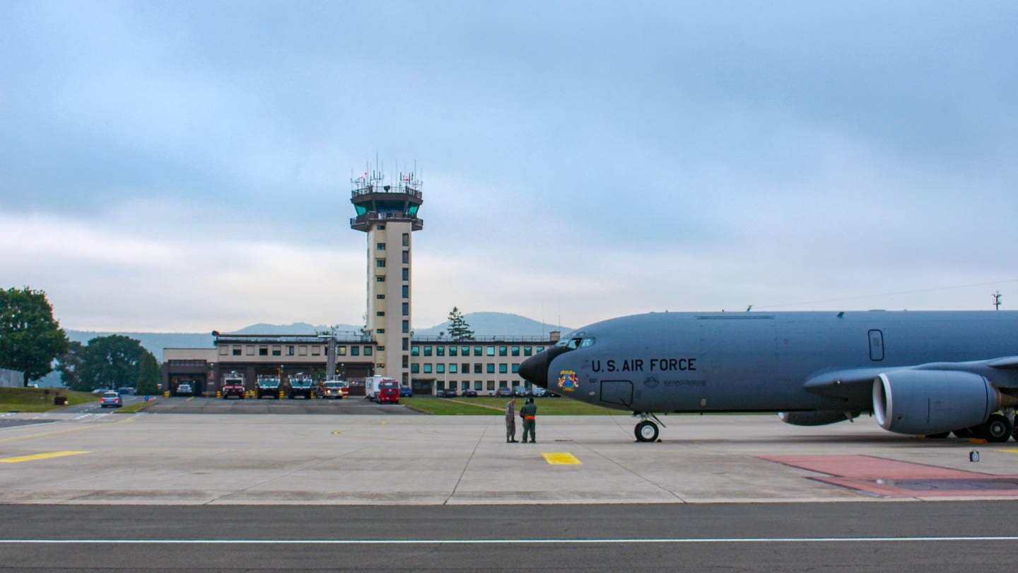 Jubiläum im Schatten des Krieges - Air Base Ramstein wird 70 - SWR Aktuell