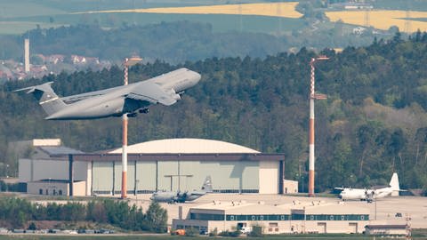 Die US Air Base in Ramstein ist bei Strom und Fernwärme abhängig von regionalen Anbietern. (Foto: dpa Bildfunk, picture alliance/dpa | Boris Roessler)