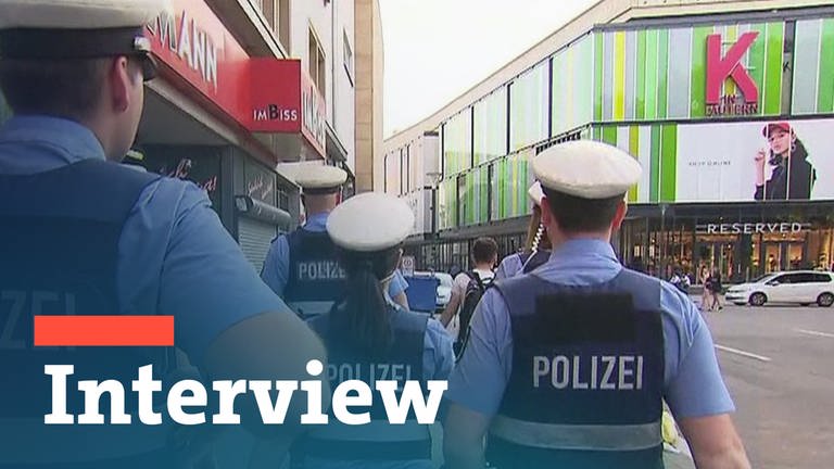 Polizeikontrolle an der Mall in Kaiserslautern (Foto: SWR)