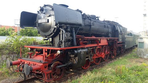 Ein historischer Dampfzug  (Foto: Ralf Rudolf, Kuckucksbähnel Neustadt)