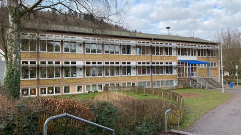 Schule in Kaiserslautern von Randalierern verwüstet (Foto: SWR)