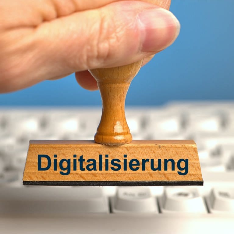 Digitalisierung in der Verwaltung im Westen der Pfalz (Foto: picture-alliance / Reportdienste, picture alliance / SULUPRESS.DE | Torsten Sukrow/SULUPRESS.DE)