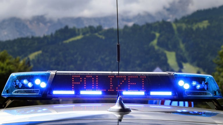 Autofahrer flüchtet vor Polizei (Foto: picture-alliance / Reportdienste, picture alliance/dpa | Karl-Josef Hildenbrand)