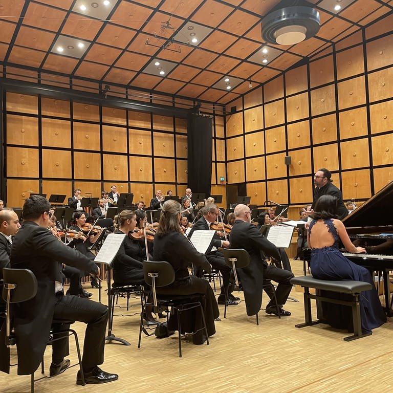 Das Orchester des Pfalztheaters Kaiserslautern im Konzertsaal des SWR. (Foto: SWR)