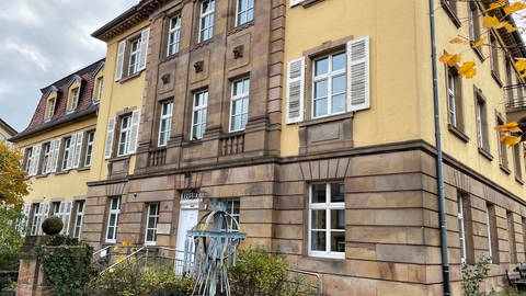 Der Donnersbergkreis plant, im ehemaligen Wohnheim der Lebenshilfe in Kirchheimbolanden bis zu 40 Flüchtlinge unterzubringen.  (Foto: SWR)