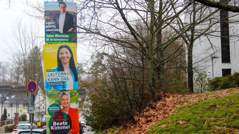 Wahlplakate für die Oberbürgermeisterwahl in Kaiserslautern. (Foto: SWR)