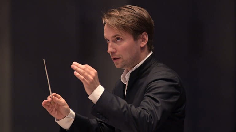 Dirigent Pietari Inkinen  (Foto: Andreas Zihler)