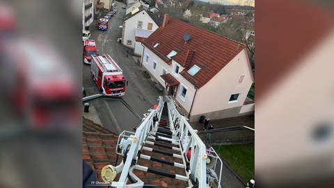 Die Feuerwehr hat einen Kaminbrand in Brücken im Kreis Kusel gelöscht (Foto: Freiwillige Feuerwehr Oberes Glantal)
