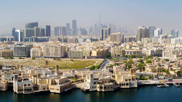 Blick auf das Finanzzentrum in Dubai - Arabische Emirate