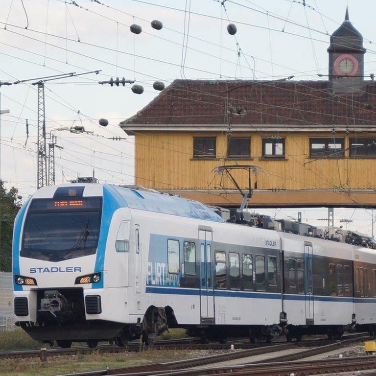 So schaut er aus: der neue Hybrid-Zug, der künftig auf den Gleisen im Westen der Pfalz unterwegs sein soll. (Foto: Zweckverband Schienenpersonennahverkehr Rheinland-Pfalz Süd)