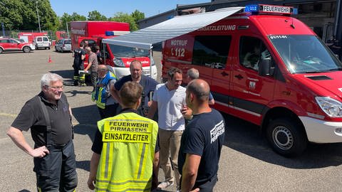 Die Stadt Pirmasens hat gemeinsam mit den Feuerwehren eine mobile Einsatzzentrale auf der Husterhöhe in Pirmasens eingerichtet.