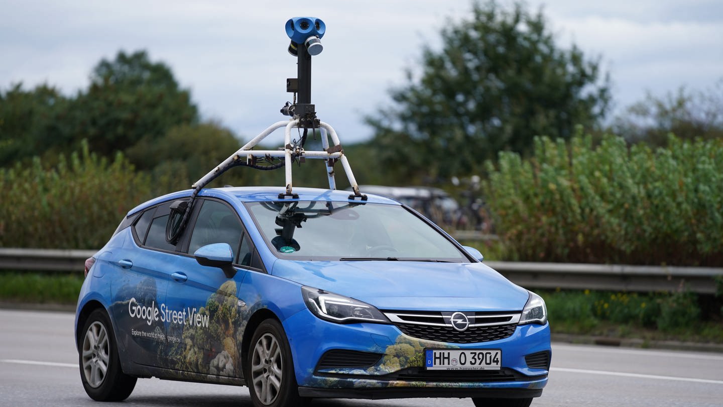 Ein Auto von Google mit 360-Grad-Kamera. (Foto: dpa Bildfunk, Bildfunk/picture alliance/dpa/Marcus Brandt)