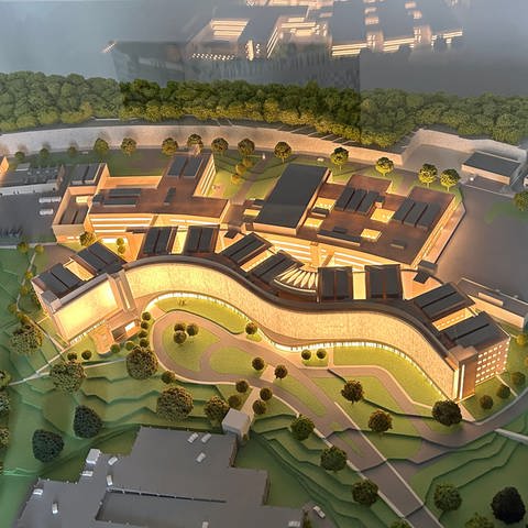 Modell des neuen US-Hospitals, das in Weilerbach gebaut wird. (Foto: SWR)