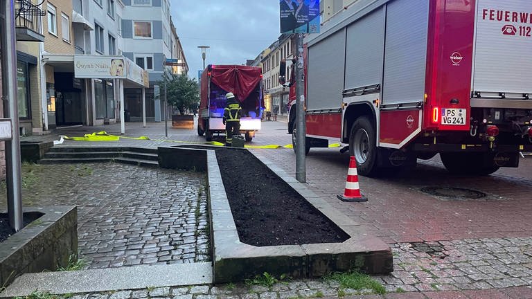 Die Feuerwehr hat in Zweibrücken zig Keller ausgepumpt.