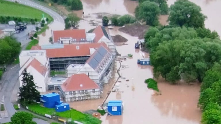 Die Parkklinik in Hornbach wurde vom Hochwasser überschwemmt. (Foto: Thomas Schiwek, Parkklinik Hornbach)