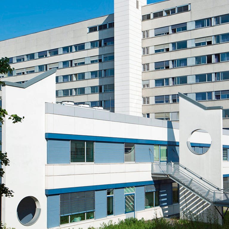 Das Gebäude des Kemperhofs in Koblenz (Foto: Pressestelle, Pressestelle Gemeinschaftsklinikum Mittelrhein)