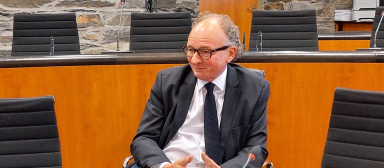 Nach fast 30 Jahren legt der Andernacher Oberbürgermeister Achim Hütten (SPD) 2023 sein Amt vorzeitig nieder. (Foto: Pressestelle, Stadtverwaltung Andernach)