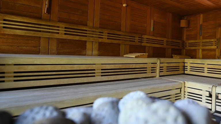 Energiekrise: Zwei Saunas im Spa-Bereich der Römertherme in Bad Ems bleiben vorerst geschlossen. (Foto: dpa Bildfunk, Picture Alliance)