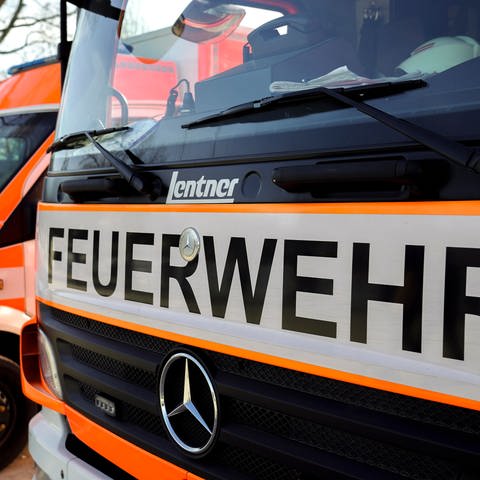 Feuerwerh Koblenz rettet fünf Ruderer aus dem Rhein (Foto: picture-alliance / Reportdienste, picture alliance / Flashpic | Jens Krick)