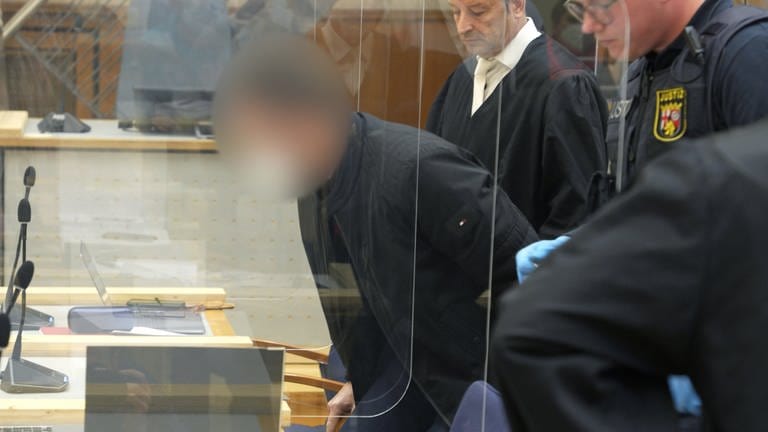 Der Angeklagte beim Prozessauftakt Mitte November 2022. (Foto: picture-alliance / Reportdienste, Picture Alliance)
