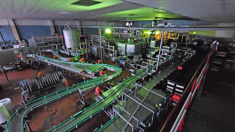 Auch die Flaschenabfüllanlage der Koblenzer Brauerei kommt nach der Insolvenz unter den Hammer.  (Foto: Hanseatische Industrie-Consult GmbH & Co. KG)