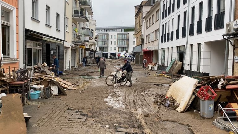 Das Hochwasser hat in Bad Neuenahr-Ahrweiler ein Bild der Verwüstung hinterlassen (Foto: SWR)