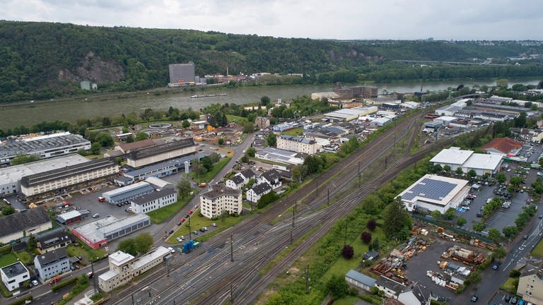 Güterzugunfall in Niederlahnstein am 30. August 2020: Jetzt steht die Unfallursache fest und die Sanierung des mit Diesel verseuchten Bodens hat begonnen (Foto: picture-alliance / Reportdienste, Picture Alliance)
