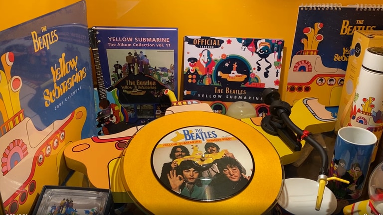 Bild zeigt Sammlerstücke im Beatles-Museum Bad Ems (Foto: SWR)