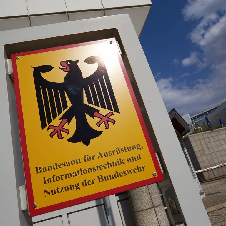 Mitarbeiter des Bundesamts für Ausrüstung, Informationstechnik und Nutzung der Bundeswehr in Koblenz wegen Spionage für Russland festgenommen (Foto: dpa Bildfunk, picture alliance / dpa | Thomas Frey)