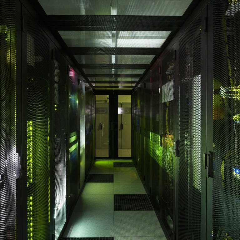 Blick in einen Serverraum 