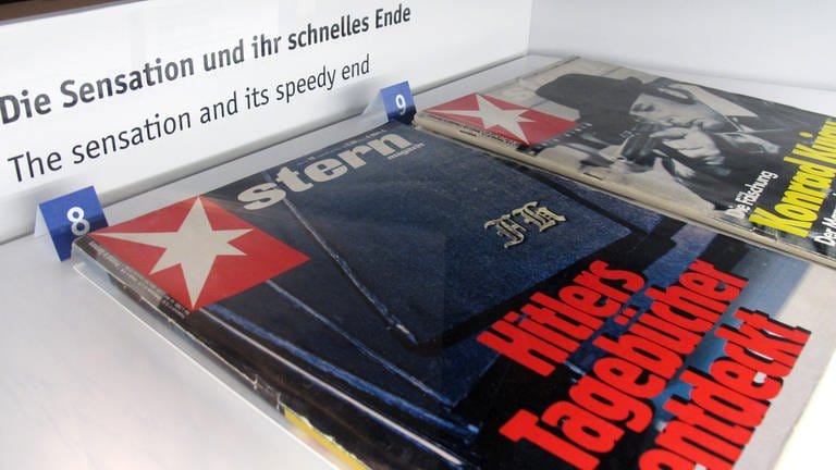 Zwei Exemplare des Magazins «Stern» mit der Cover-Zeile «Hitlers Tagebücher entdeckt» liegen im Hamburger Polizeimuseum. 