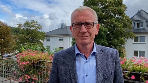 Bürgermeister von Bad Neuenahr-Ahrweiler, Guido Orthen, zum Wiederaufbau im Ahrtal (Foto: SWR)