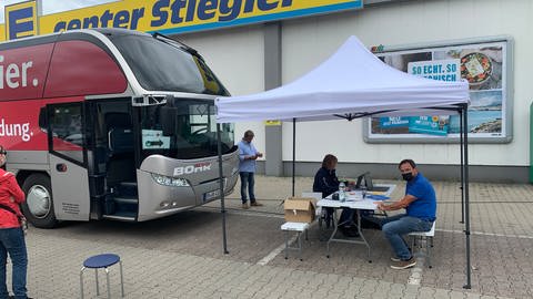 Impfbus in Speyer (Foto: SWR)