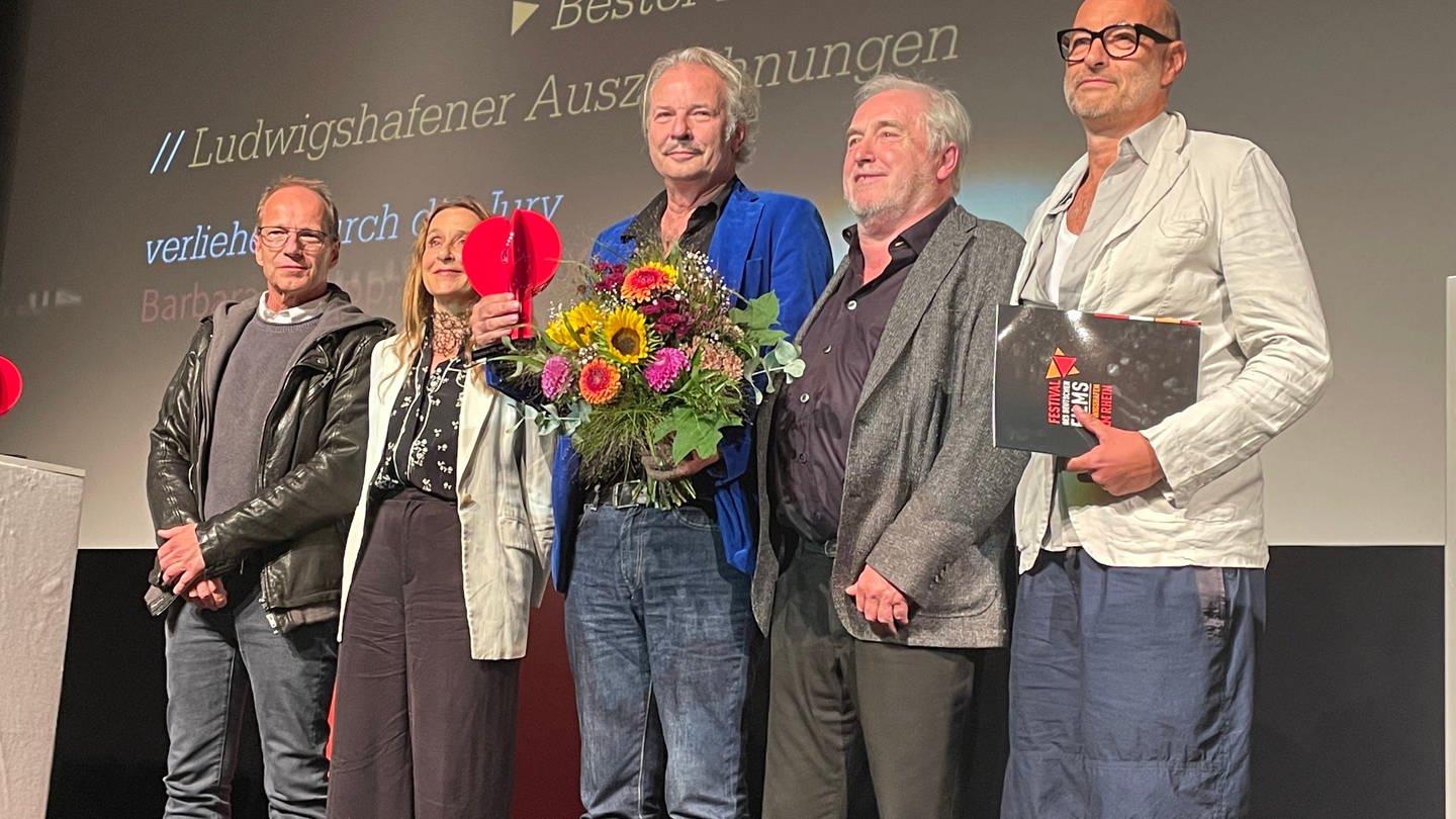 Leander Haußmann bekommt beim Festival des deutschen Films in Ludwigshafen den Preis für den besten Film (Foto: SWR, Panja Schollbach)