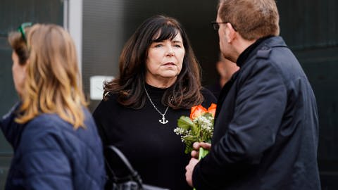 Die Ludwigshafener Oberbürgermeisterin, Jutta Steinruck (SPD), steht vor der Christ-König-Kirche (Foto: dpa Bildfunk, picture alliance/dpa | Uwe Anspach)