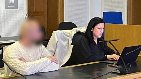 Angeklagter im Prozess um versuchten Totschlag, Landgericht Frankenthal (Foto: SWR)
