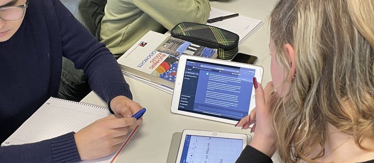 Karolinen-Gymnasium Frankenthal testet KI im Unterricht (Foto: SWR)