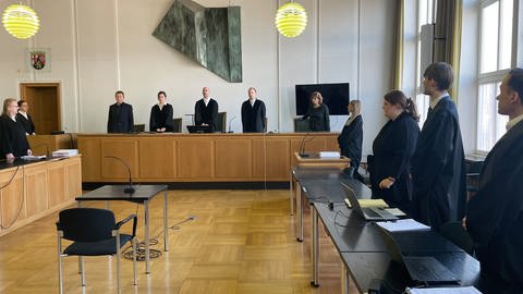Beginn der letzten Verhandlung im Prozess um einen in seinem Schrebergarten getöteten Mann am Landgericht Frankenthal (Foto: SWR)